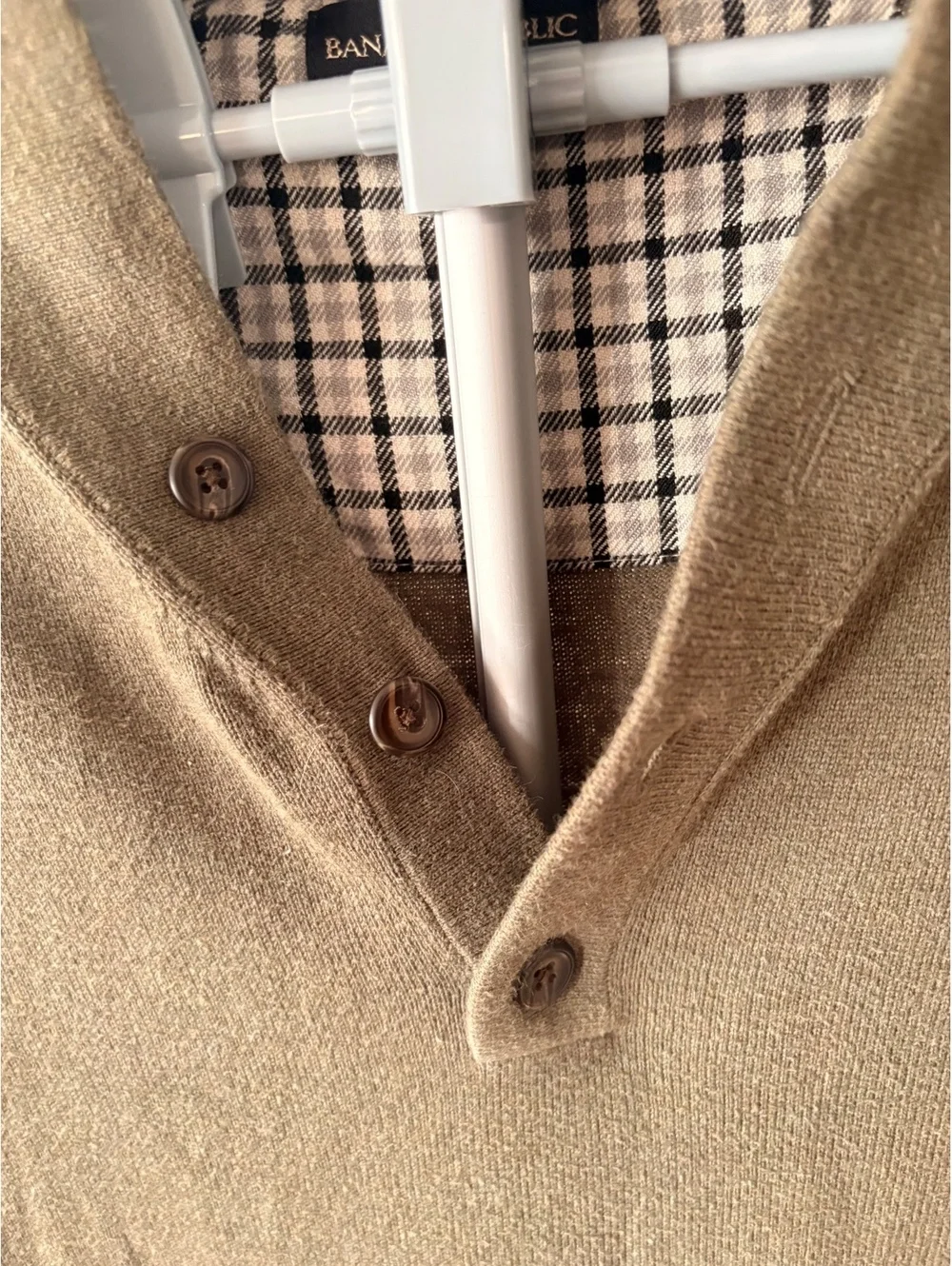 Banana Republic Men's Olive Green Pullover Sweater Medium